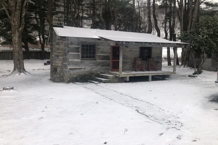 Cabin 11 at Pioneer Village